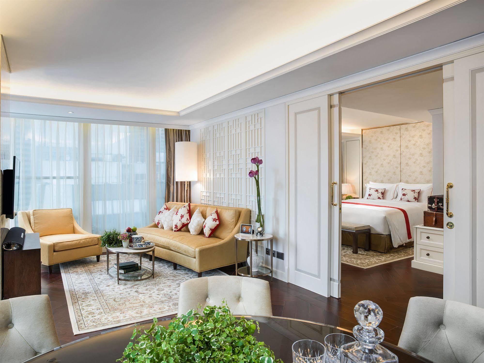 The Pottinger Hotel 5*